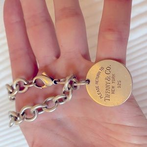 Return to Tiffany circle dog tag bracelet